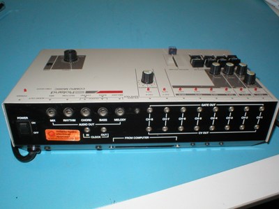 CMU800R
